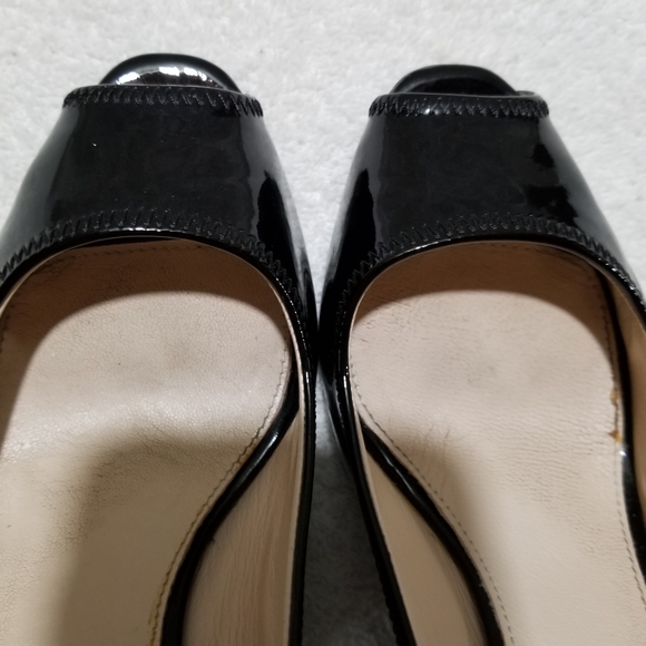 Prada black patent leather open toe shoes - Picture 5 of 8